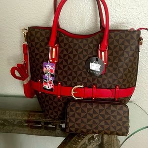 Beautiful Shoulder Bag &wallet NWT